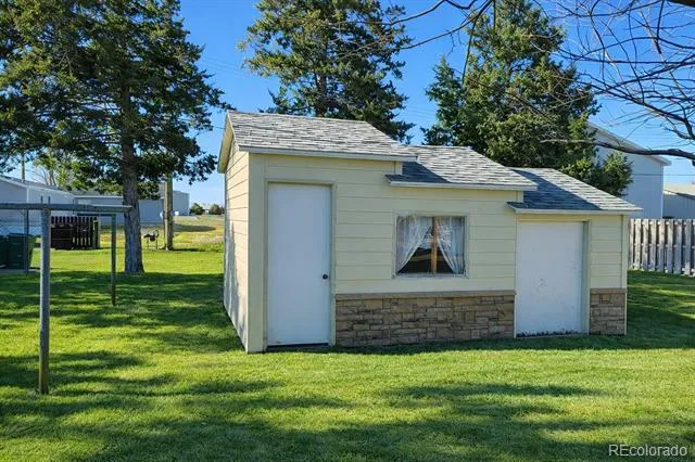 218 W 9th Street Julesburg, CO 80737