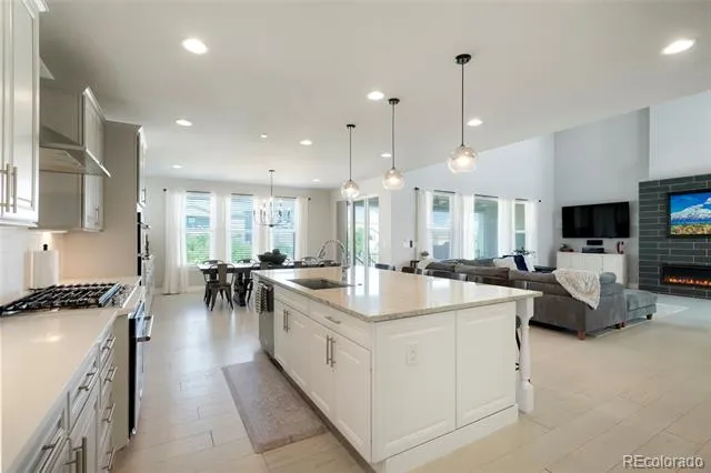 8187 S Little River Way Aurora, CO 80016