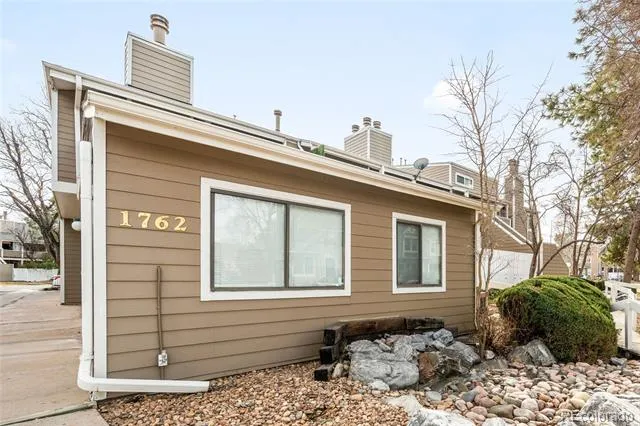 1762 S Trenton Street #6 Denver, CO 80231