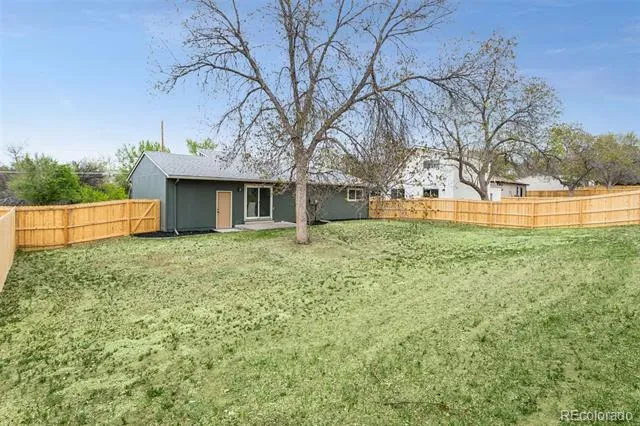 1474 W Lake Avenue Littleton, CO 80120