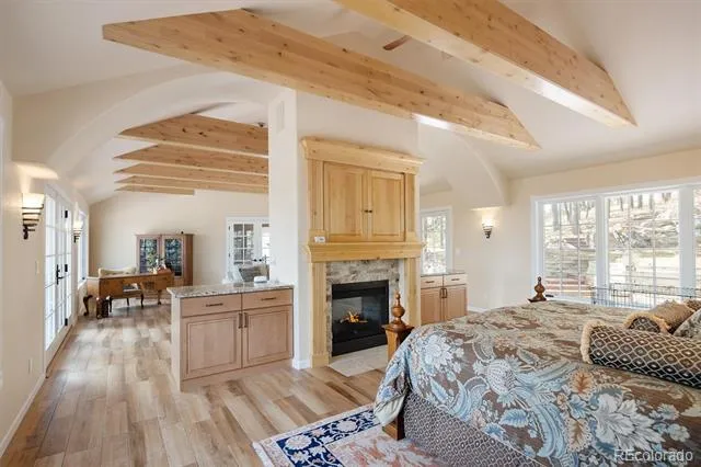 1952 Montane Drive Golden, CO 80401