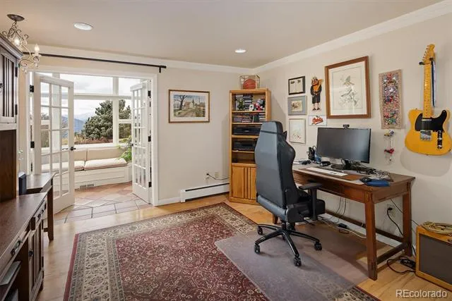 1952 Montane Drive Golden, CO 80401