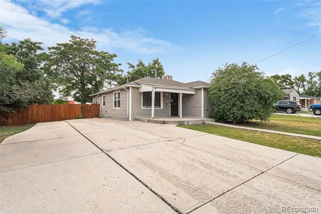 965 S Eliot Street Denver, CO 80219