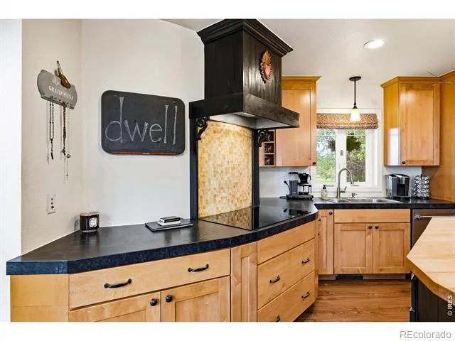 871 Bluebird Lane Lafayette, CO 80026