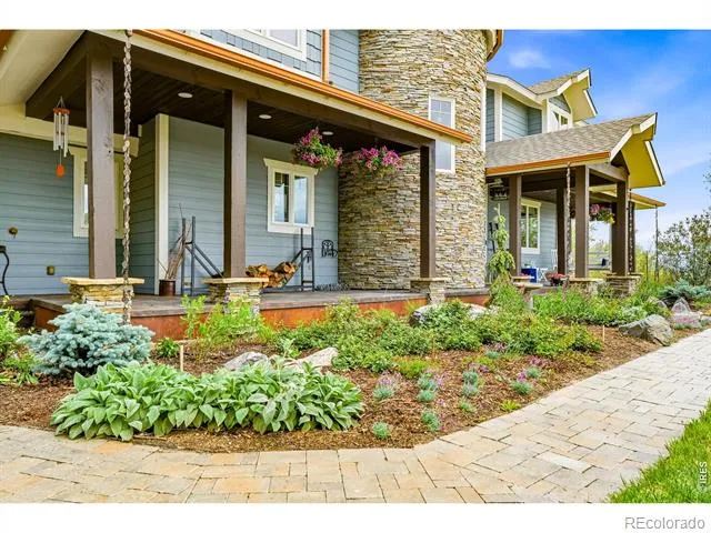 871 Bluebird Lane Lafayette, CO 80026