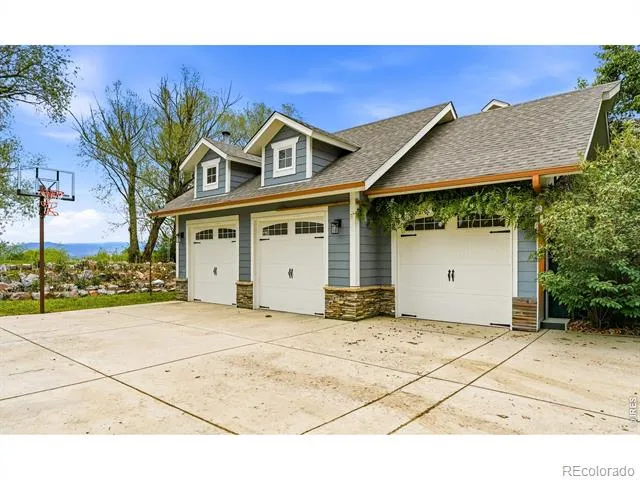 871 Bluebird Lane Lafayette, CO 80026