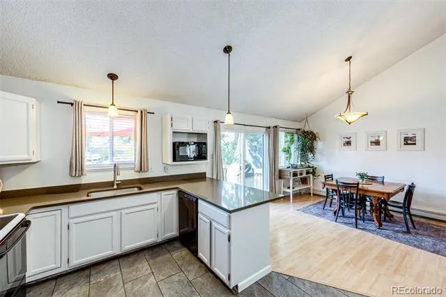 2924 W Bryant Circle Littleton, CO 80120