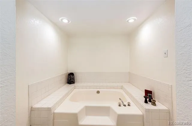 2924 W Bryant Circle Littleton, CO 80120
