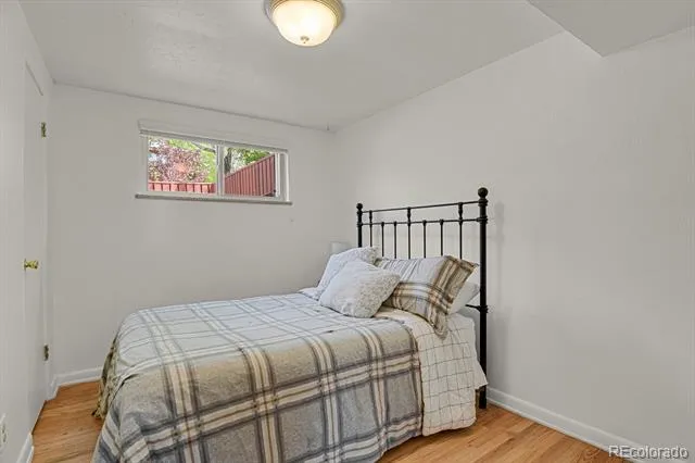 3290 W Fairview Place Denver, CO 80211
