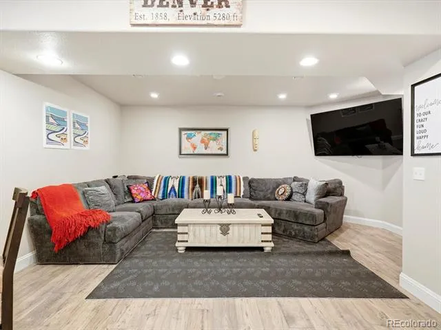 10215 W Wesley Drive Denver, CO 80227