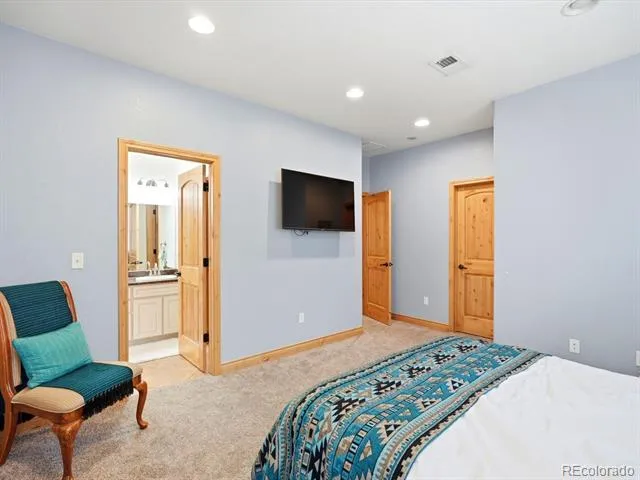 10215 W Wesley Drive Denver, CO 80227