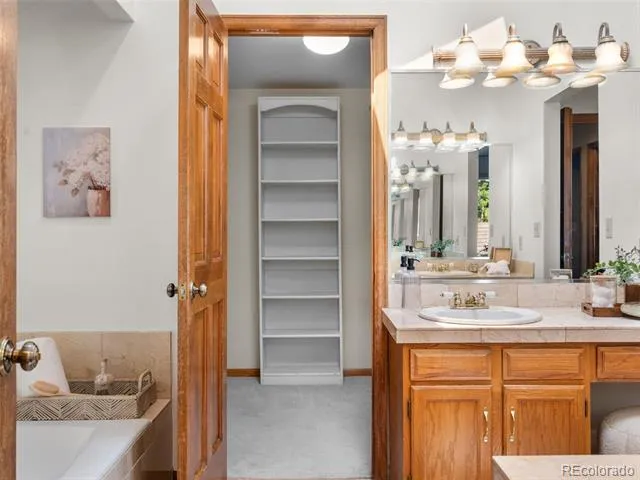 8159 Lodgepole Trail Lone Tree, CO 80124