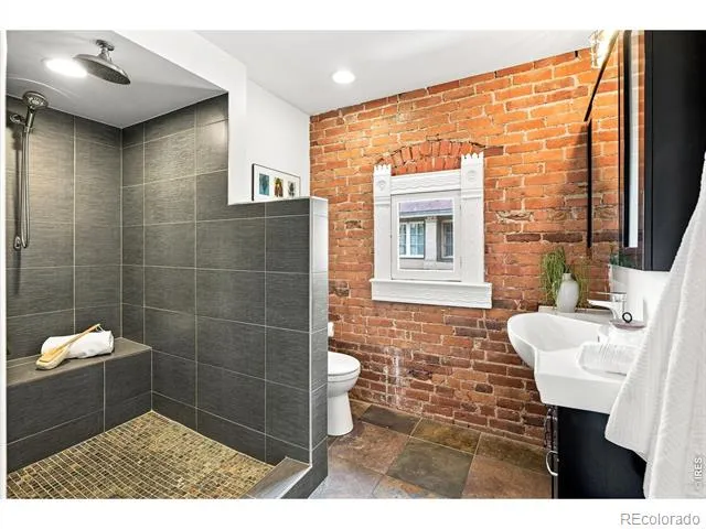 3319 E 14th Avenue Denver, CO 80206