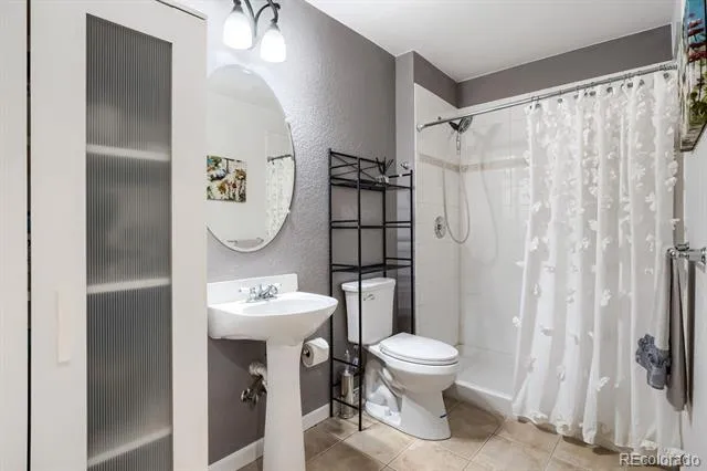 4590 S Auckland Court Aurora, CO 80015