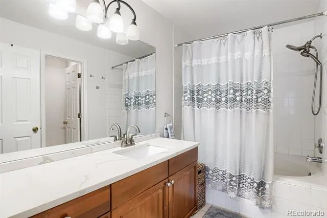 4590 S Auckland Court Aurora, CO 80015