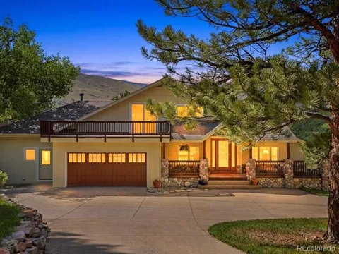 2671 Crestridge Court