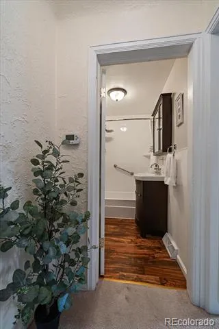 1003 S Newton Street Denver, CO 80219