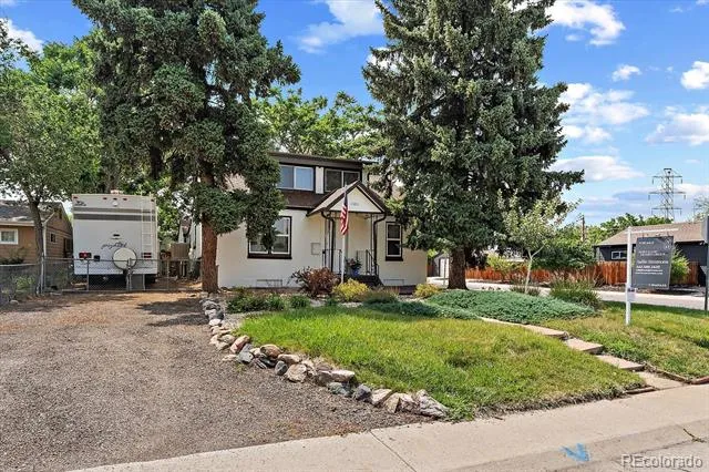 1003 S Newton Street Denver, CO 80219