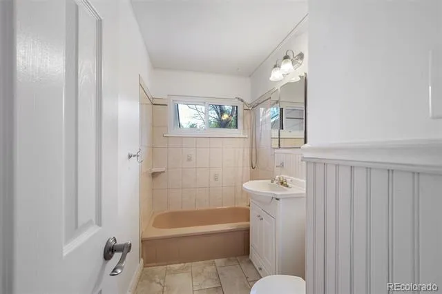 1630 S Forest Street Denver, CO 80222