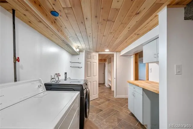 1630 S Forest Street Denver, CO 80222