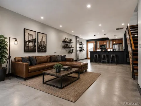 1544 Zenobia Street #103