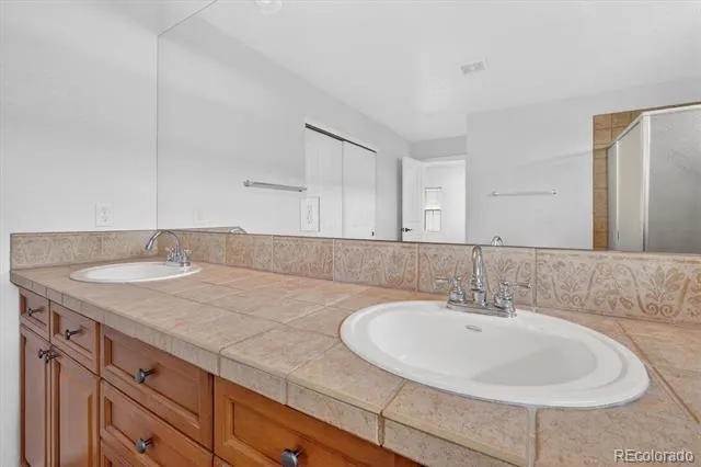 7622 E 6th Place Denver, CO 80230