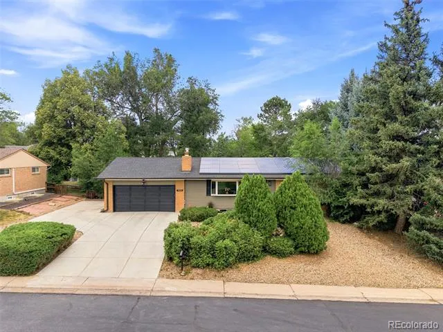 11835 Swadley Drive Lakewood, CO 80215