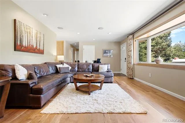 11835 Swadley Drive Lakewood, CO 80215