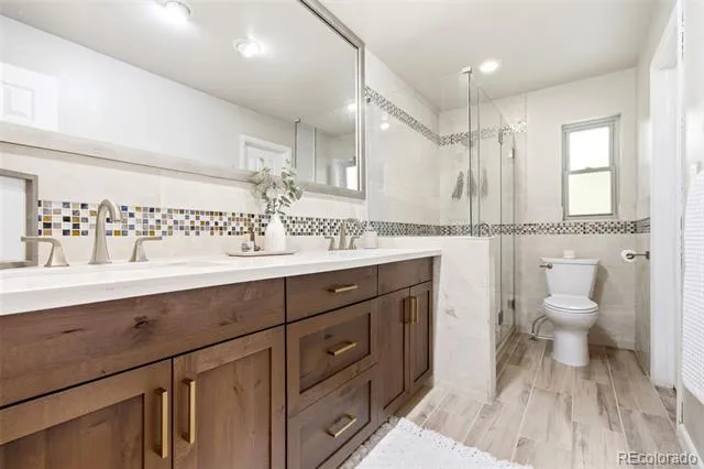 11835 Swadley Drive Lakewood, CO 80215
