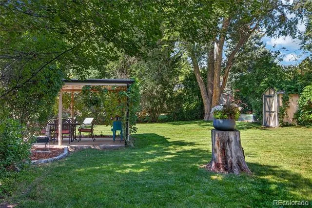 11835 Swadley Drive Lakewood, CO 80215