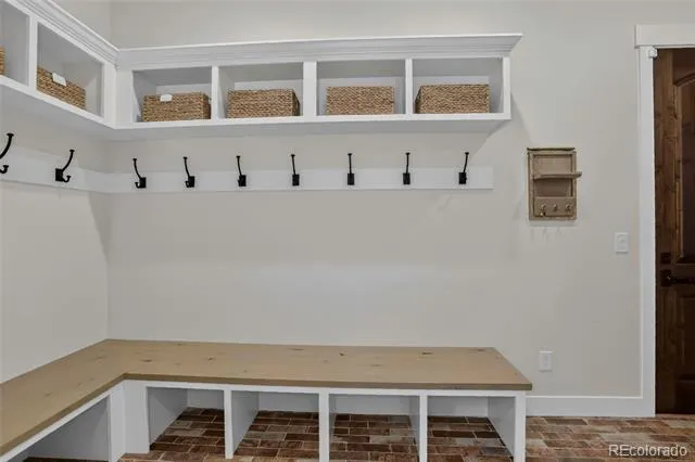 19404 Hilltop Pines Path Monument, CO 80132