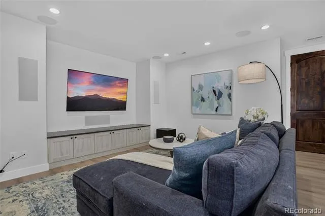 19404 Hilltop Pines Path Monument, CO 80132
