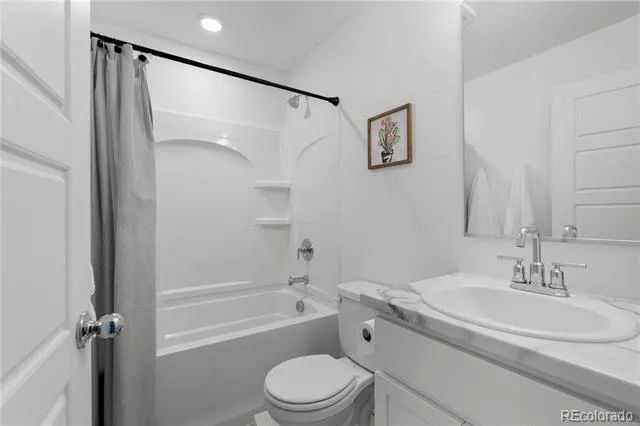 461 Condor Way Johnstown, CO 80534