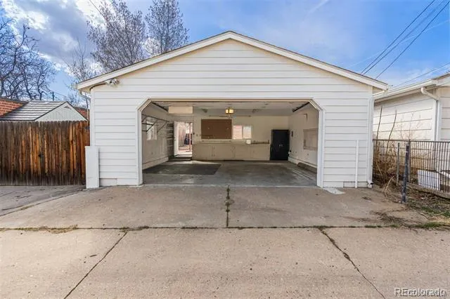 4044 Shoshone Street Denver, CO 80211