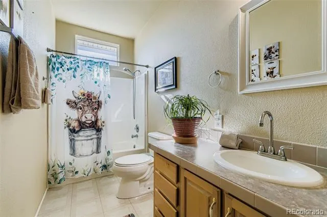 245 W Crawford Avenue Keenesburg, CO 80643
