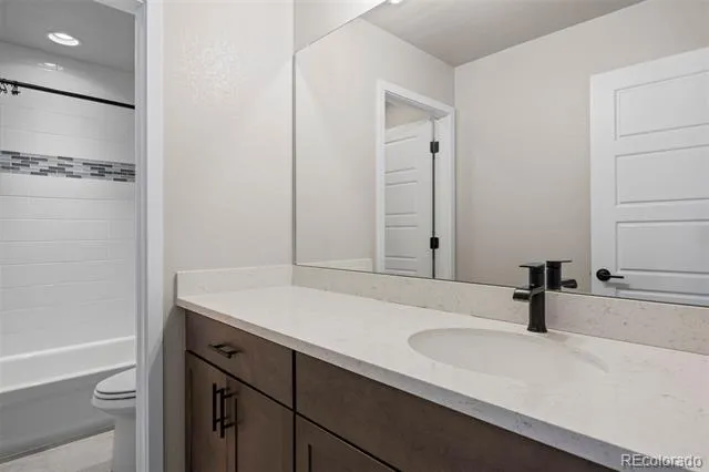 1562 Stablecross Drive Castle Pines, CO 80108