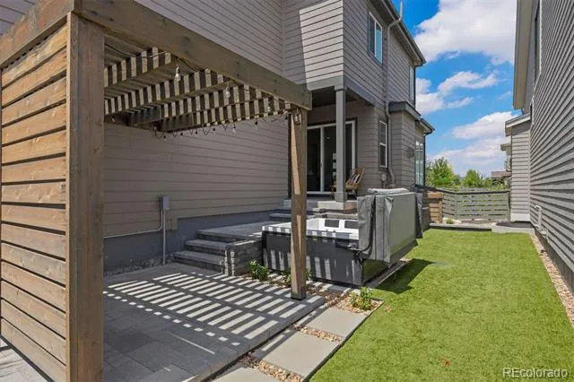 1562 Stablecross Drive Castle Pines, CO 80108