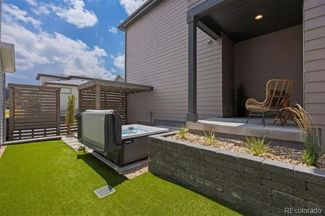 1562 Stablecross Drive Castle Pines, CO 80108