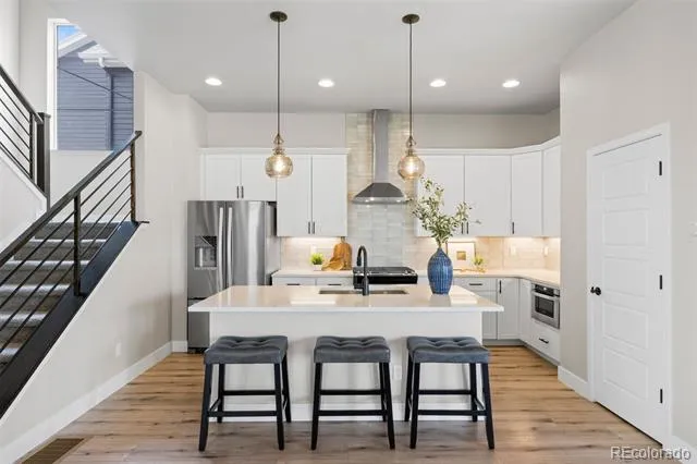1562 Stablecross Drive Castle Pines, CO 80108