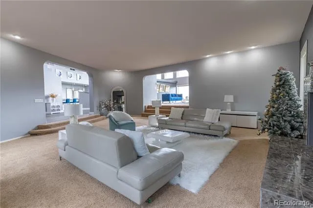 8095 S Oak Hill Circle Aurora, CO 80016