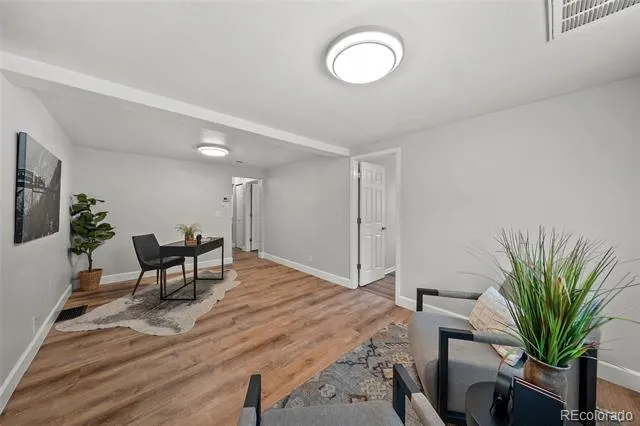 4676 S Lincoln Street Englewood, CO 80113