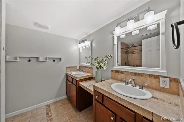 4676 S Lincoln Street Englewood, CO 80113
