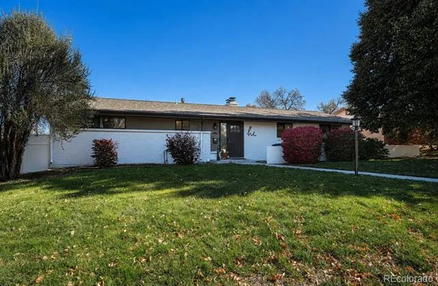 6110 S Southwood Drive Centennial, CO 80121