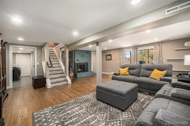6110 S Southwood Drive Centennial, CO 80121