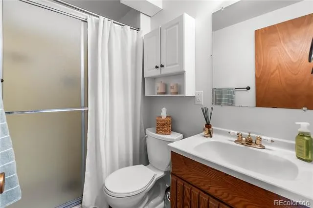 6295 S Humboldt Place Centennial, CO 80121