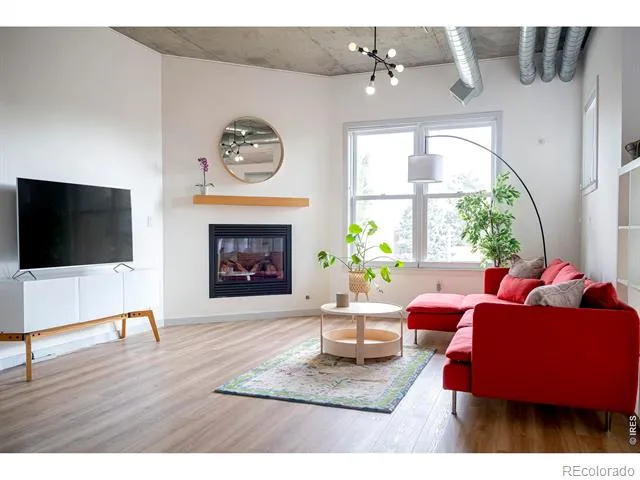 3701 Arapahoe Avenue #208 Boulder, CO 80303