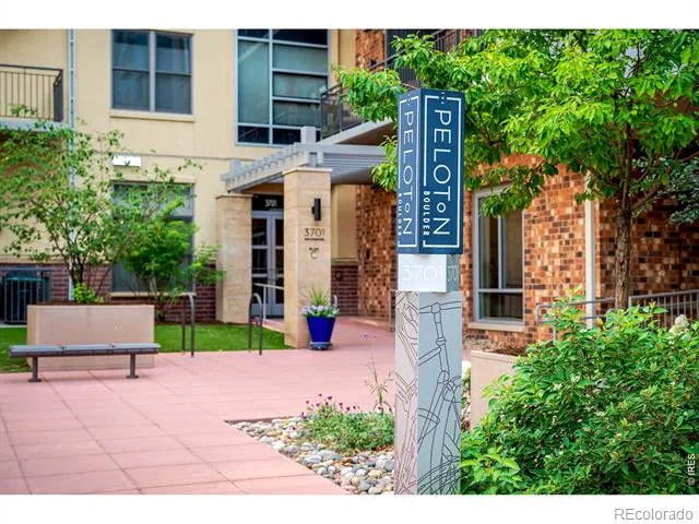 3701 Arapahoe Avenue #208 Boulder, CO 80303