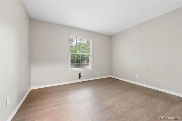 6043 E Briarwood Drive Englewood, CO 80112
