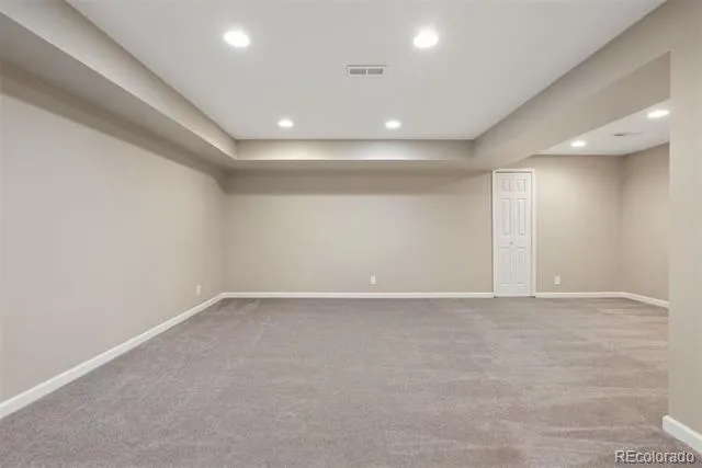 6043 E Briarwood Drive Englewood, CO 80112