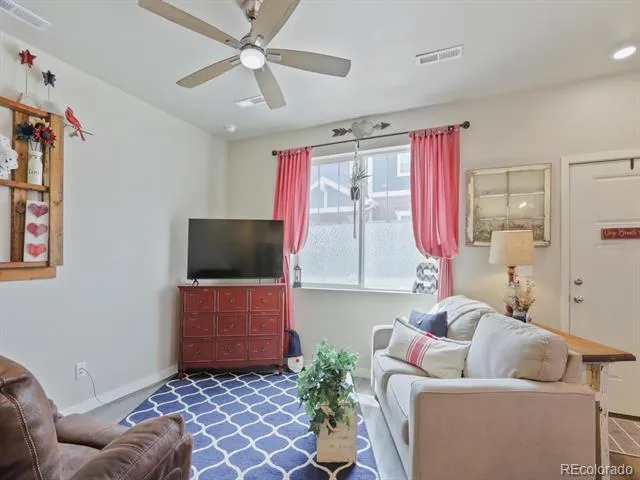 286 Cardinal Street Johnstown, CO 80534